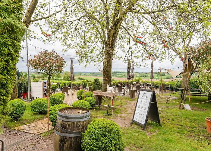 In Near Limburg Hills Дом отдыха *